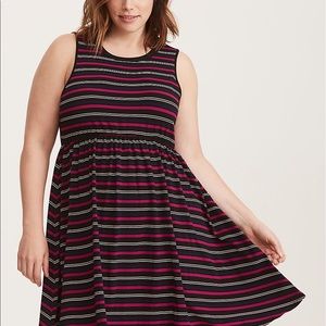 LIKE NEW! MULTI-COLOR STRIPED JERSEY OPEN BACK SKATER DRESS SIZE 1X